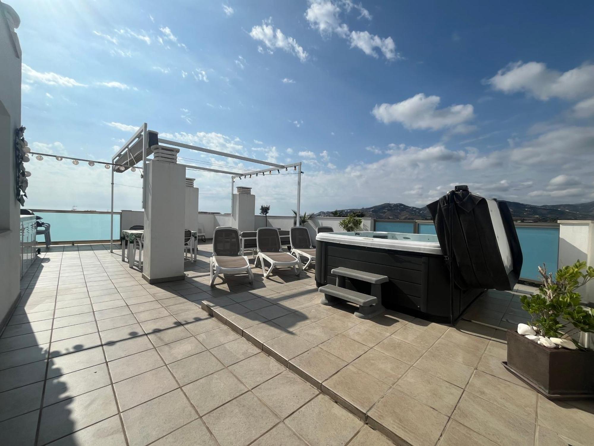 Ferienwohnung Penthouse Gloria Nerja Exterior foto